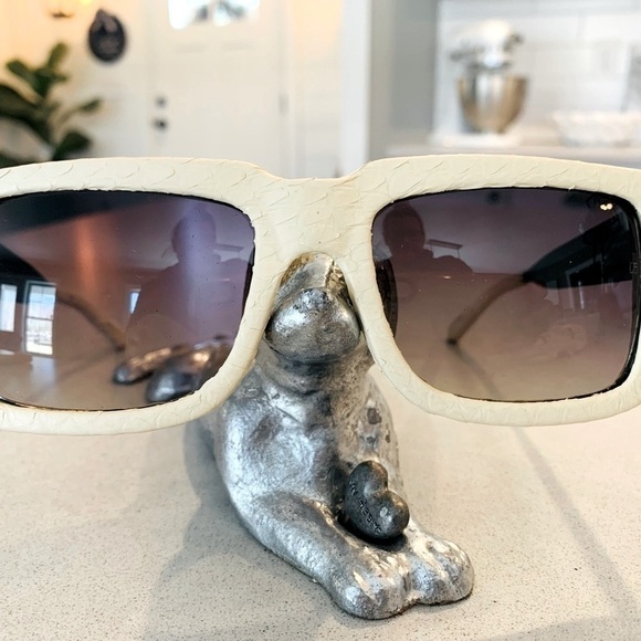 LINDA Farrow Luxe Leather Wrapped & Mat Black Sunglasses - Picture 9 of 11